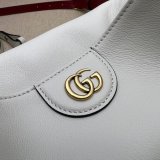 Gucci Perfect 746251 Diana Knockoff Shoulder Bag