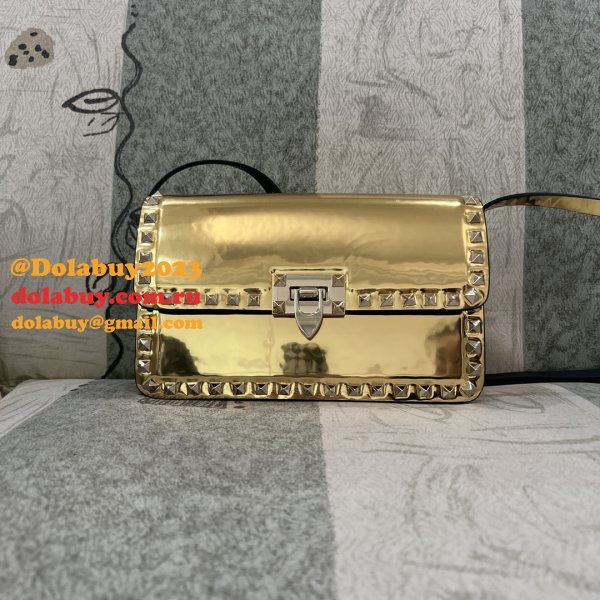 Luxury Valentino Garavani Rockstud Calf Large Bag