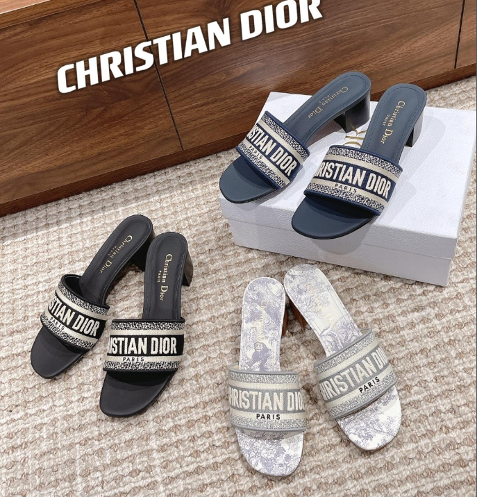 Replica Designer Dior Dway One-word embroidered slippers Shoes Online